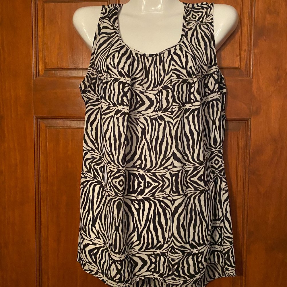 Milani Light Weight Sleeveles Blouse